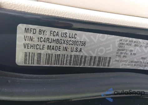 2025 Jeep Grand Cherokee Limited 4X4 from USA, damaged, VIN 1C4RJHBGXSC300756